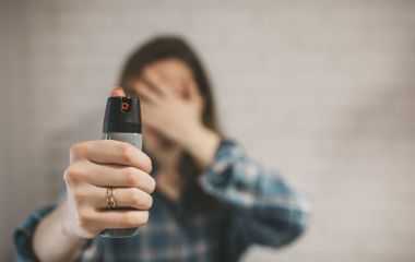 Как правильно использовать газовый баллончик в помещении?