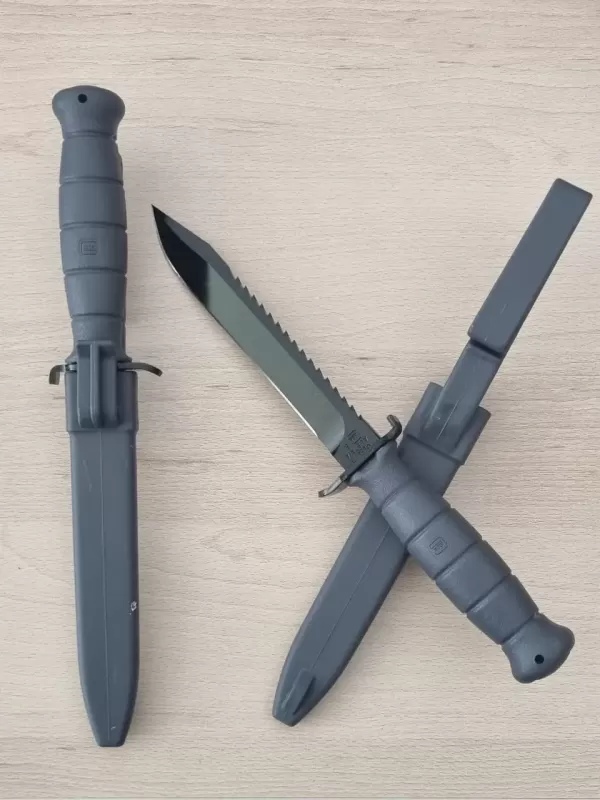 Нож Glock 81 серый